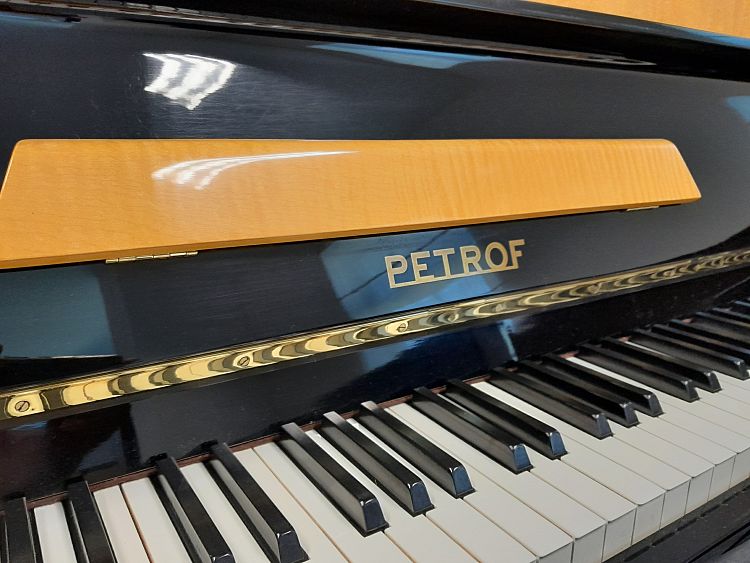 Petrof Mod. 105 3